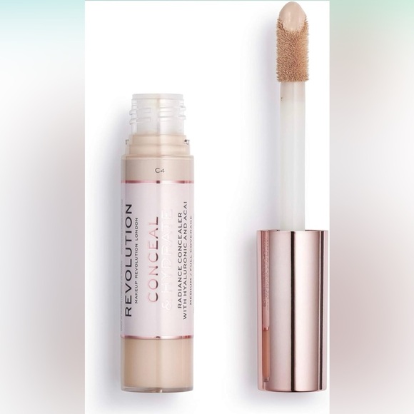 Revolution Cream Concealer Radiant Finish Shade C4 
Medium/Full Coverage Vegan - Picture 2 of 4